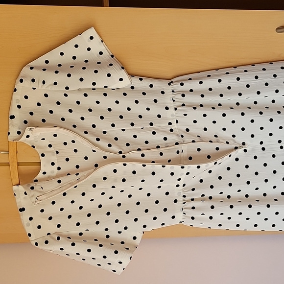White Midi-dress with Black polkadots - Picture 5 of 6
